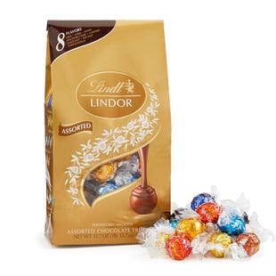 Image of Ultimate 8-Flavor Assortment LINDOR Truffles 75-pc Bag (31.7 oz)