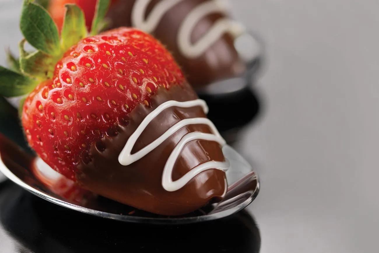 Chocolate-Dipped Strawberries